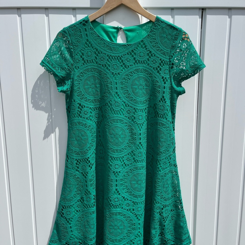 Elegant Green Lace Woman’s Dress